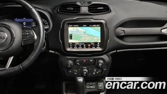 Jeep Renegade 2020 — ფოტო 31/32