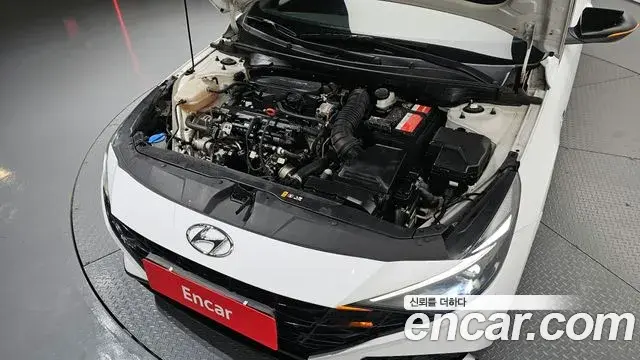 Hyundai The New Avante Hybrid 2020 — ფოტო 19/35