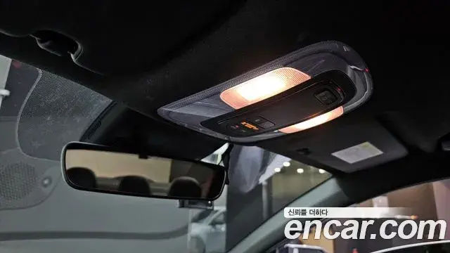 Hyundai The New Avante Hybrid 2020 — ფოტო 9/35