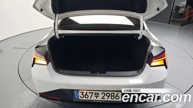 Hyundai The New Avante Hybrid 2020 — ფოტო 23/35