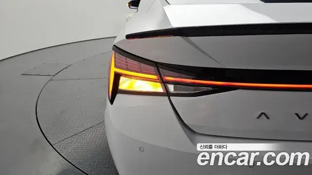 Hyundai The New Avante Hybrid 2020 — ფოტო 29/35