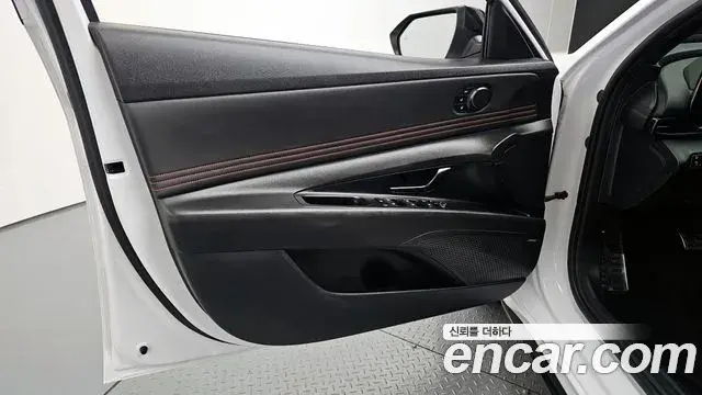 Hyundai The New Avante Hybrid 2020 — ფოტო 17/35