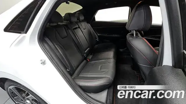 Hyundai The New Avante Hybrid 2020 — ფოტო 5/35