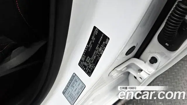 Hyundai The New Avante Hybrid 2020 — ფოტო 4/35