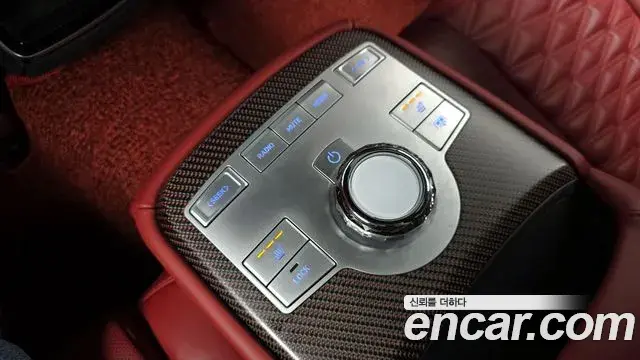 Genesis Electrified G80 2024 — Фото 18/20