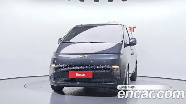 Hyundai Staria 2022 — ფოტო 19/20