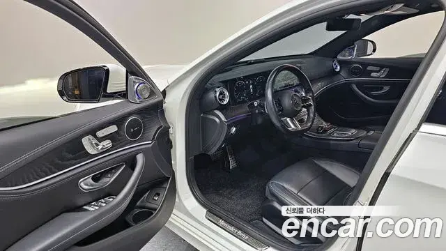 Mercedes-Benz E-Class 2020 — Şəkil 8/30