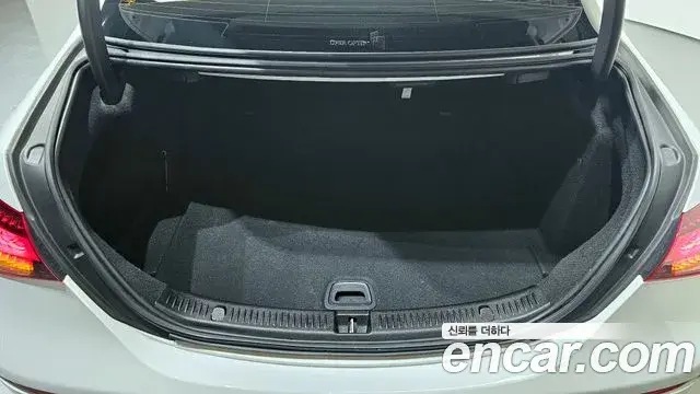 Mercedes-Benz E-Class 2020 — Şəkil 15/30