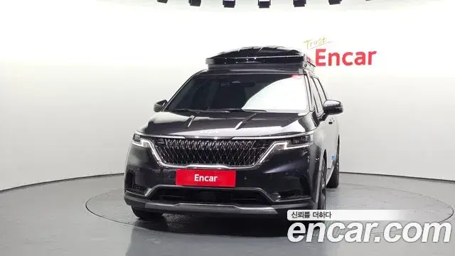Kia Carnival 2022 — Фото 3/20