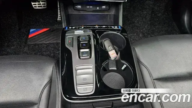 Hyundai Tucson Hybrid 2022 — Photo 21/33