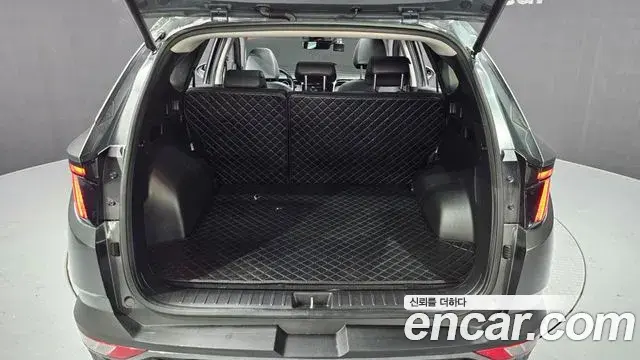 Hyundai Tucson Hybrid 2022 — Photo 13/33