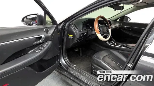 Hyundai Sonata Hybrid 2020 — ფოტო 14/32