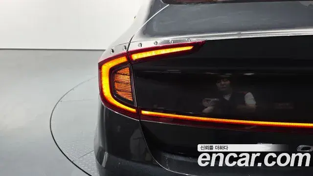 Hyundai Sonata Hybrid 2020 — ფოტო 4/32