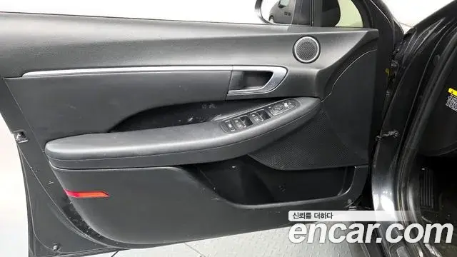 Hyundai Sonata Hybrid 2020 — ფოტო 6/32