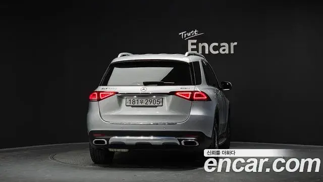 Mercedes-Benz GLE-Class 2019 — Фото 4/20