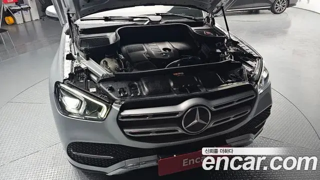 Mercedes-Benz GLE-Class 2019 — Фото 6/20