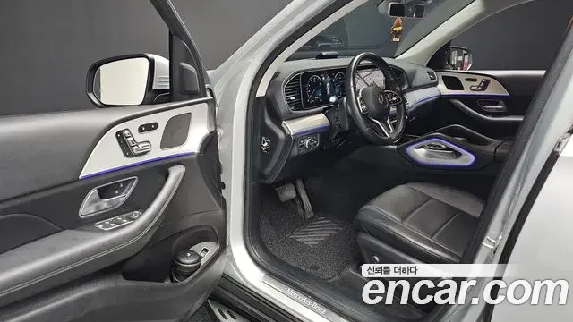 Mercedes-Benz GLE-Class 2019 — Фото 11/20