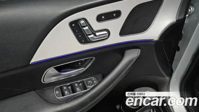 Mercedes-Benz GLE-Class 2019 — Фото 18/20