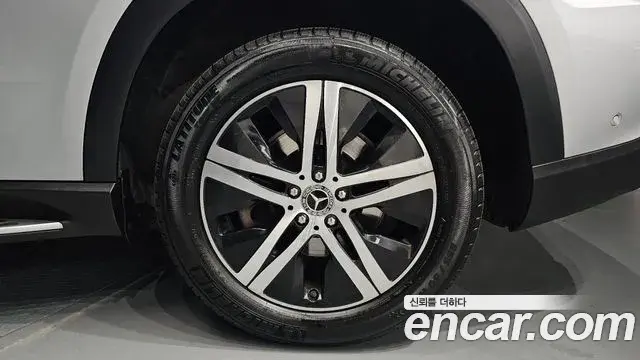 Mercedes-Benz GLE-Class 2019 — ფოტო 29/35