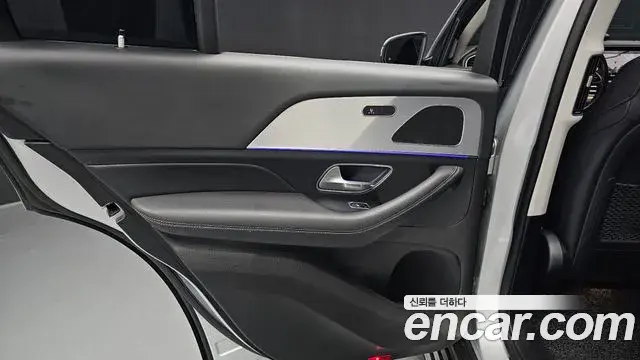 Mercedes-Benz GLE-Class 2019 — ფოტო 18/35