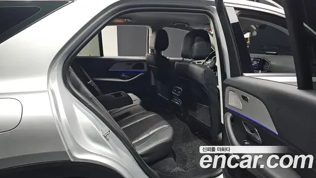 Mercedes-Benz GLE-Class 2019 — ფოტო 13/35