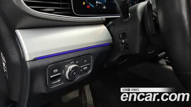 Mercedes-Benz GLE-Class 2019 — ფოტო 32/35