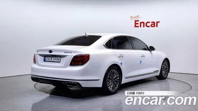 Kia The K9 2018 — Şəkil 29/35