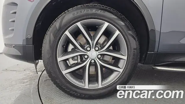 Land Rover Discovery Sport 2025 — ფოტო 19/20