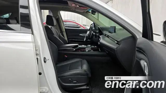 Genesis GV70 2021 — Photo 18/20