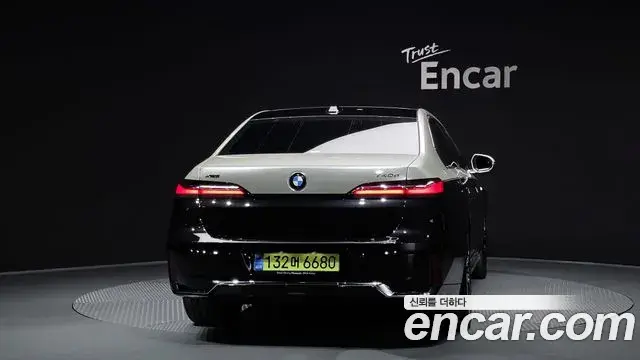 BMW 7 Series 2025 — ფოტო 12/20