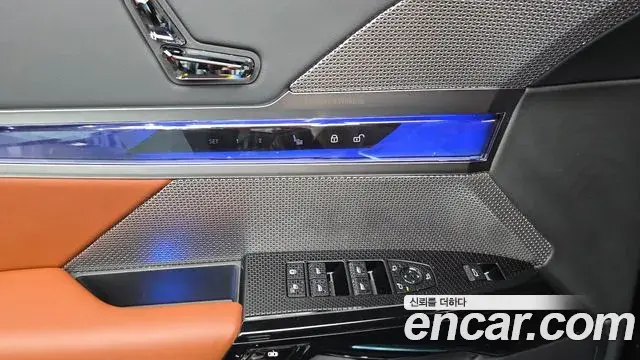 BMW 7 Series 2025 — ფოტო 10/20