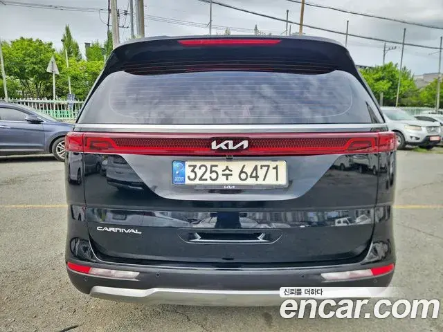 Kia Carnival 2021 — Şəkil 16/20