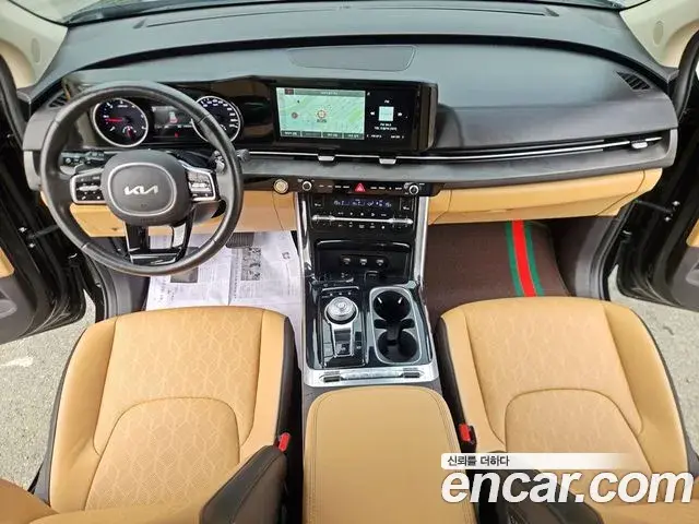 Kia Carnival 2021 — Şəkil 17/20