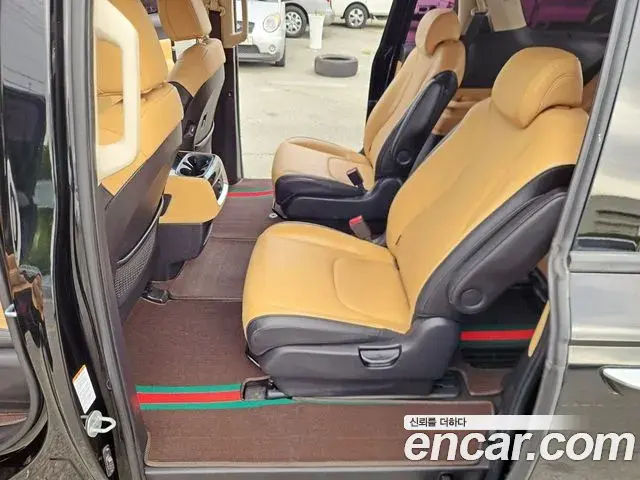 Kia Carnival 2021 — Şəkil 9/20