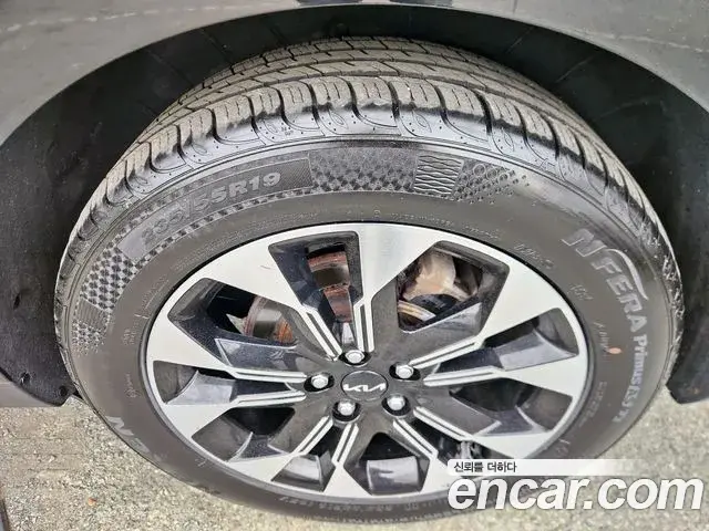 Kia Carnival 2021 — Şəkil 2/20