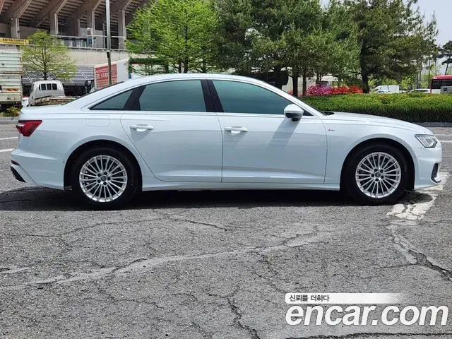 Audi A6 2021 — Photo 4/20
