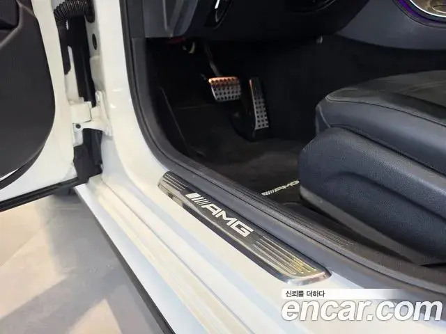 Mercedes-Benz E-Class 2023 — ფოტო 10/17