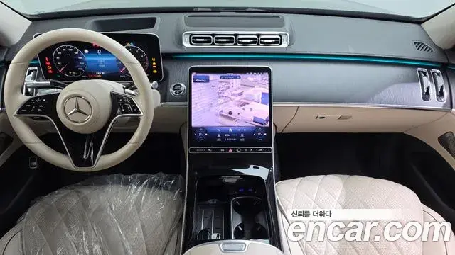 Mercedes-Benz S-Class 2023 — Photo 17/20