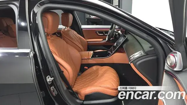 Mercedes-Benz S-Class 2023 — ფოტო 27/32
