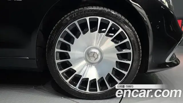 Mercedes-Benz S-Class 2019 — Şəkil 26/30