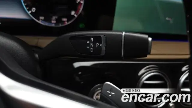 Mercedes-Benz S-Class 2019 — Şəkil 9/30