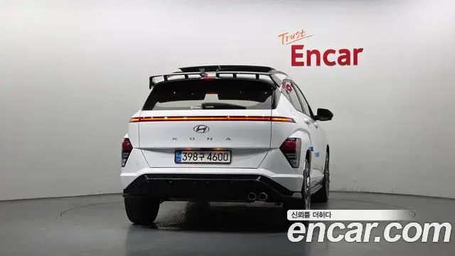 Hyundai Kona Hybrid 2023 — Photo 15/20