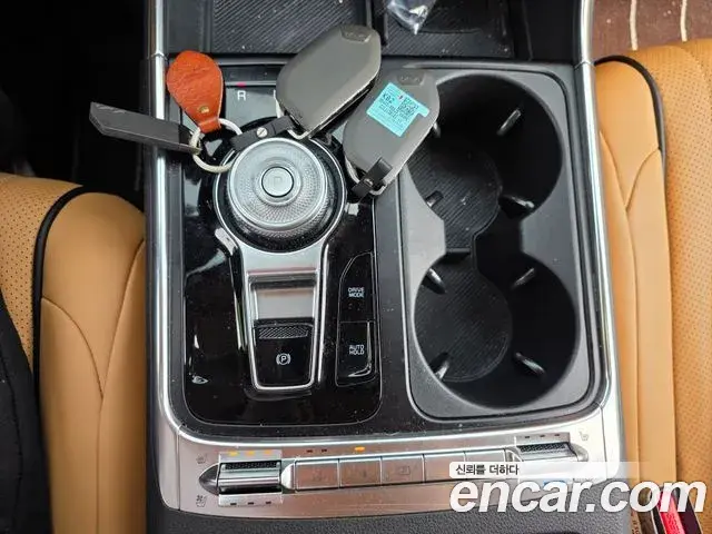 Kia Carnival 2024 — Photo 4/20