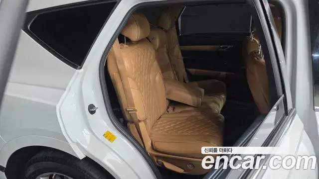 Genesis GV80 2021 — ფოტო 13/34