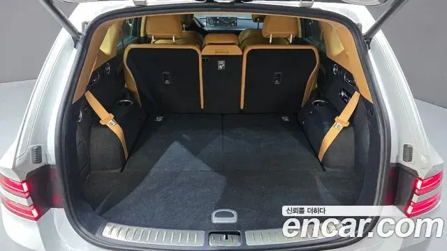 Genesis GV80 2021 — ფოტო 21/34