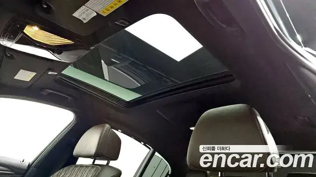 BMW 5 Series 2018 — Şəkil 8/20