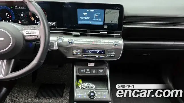 Hyundai Kona 2023 — Фото 14/20