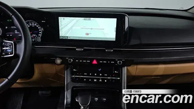 Kia Carnival 2023 — Фото 12/20