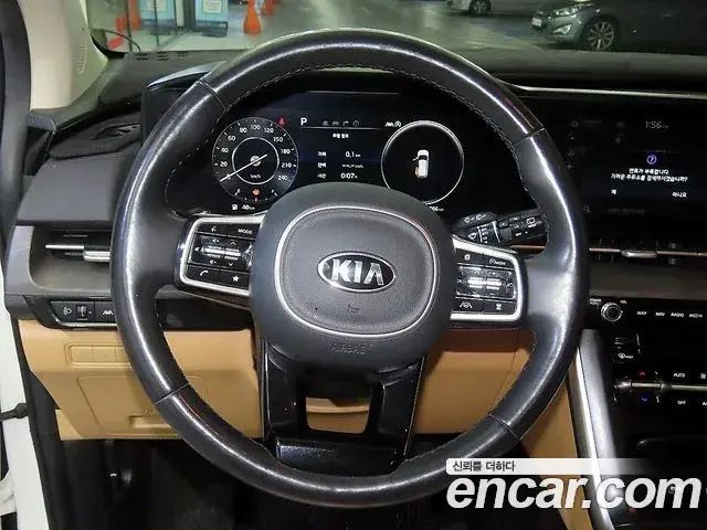 Kia Carnival 2021 — Фото 7/20