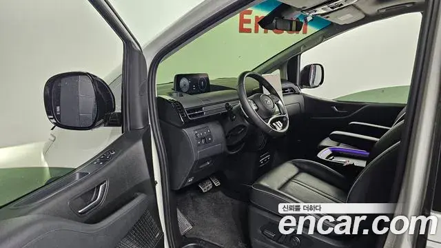Hyundai Staria 2023 — Şəkil 15/20